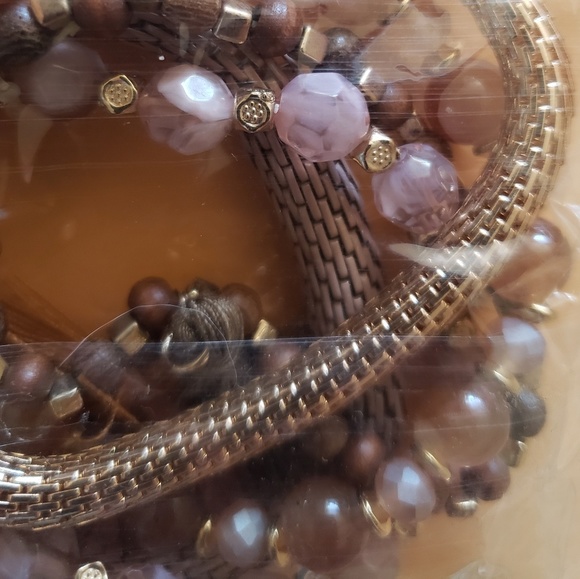 Tassle Charm  5 Pc Stretch Bracelet. - Picture 5 of 7